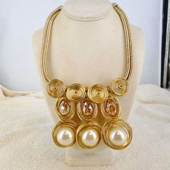 Oscar de la Renta Jewelry - Oscar de la Renta Necklace Shell Pearls, Faceted Topaz Gold Wire Wrapped Perfect